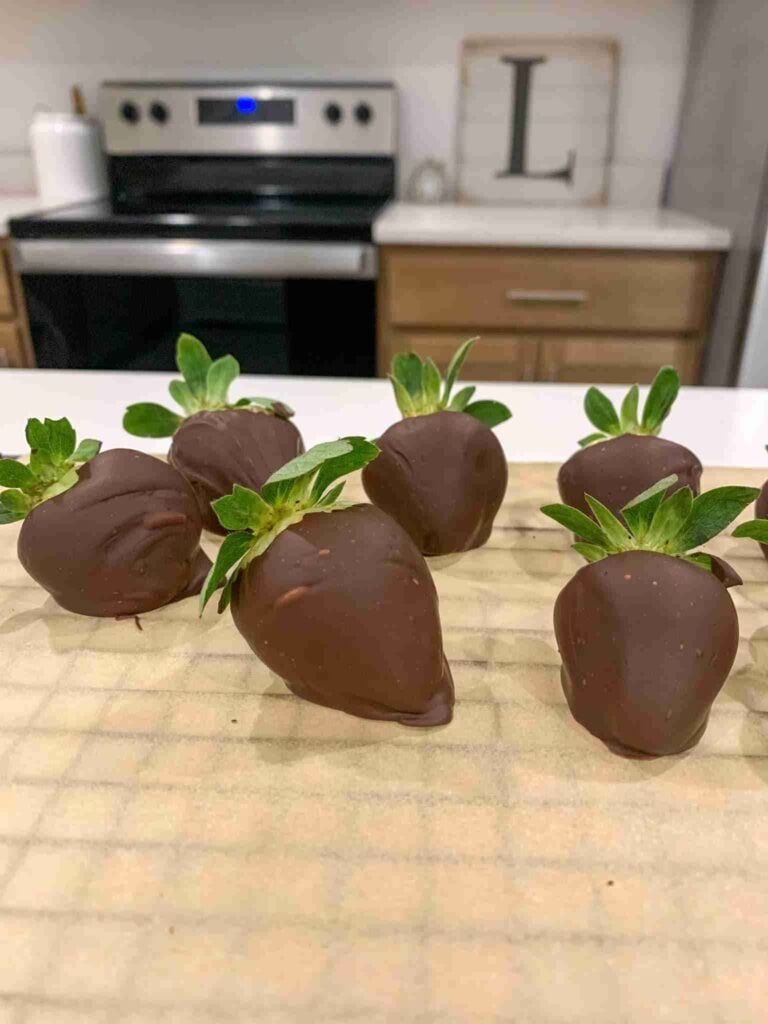 chocolate dipped strawberries
