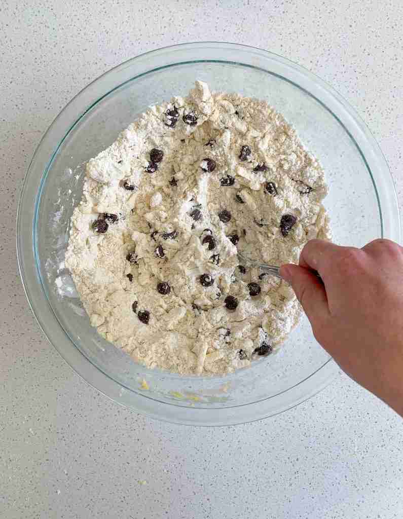 hand mixing dry ingredients
