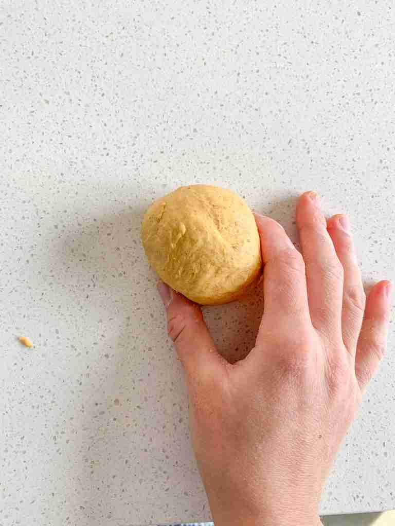 shaping pumpkin bagel