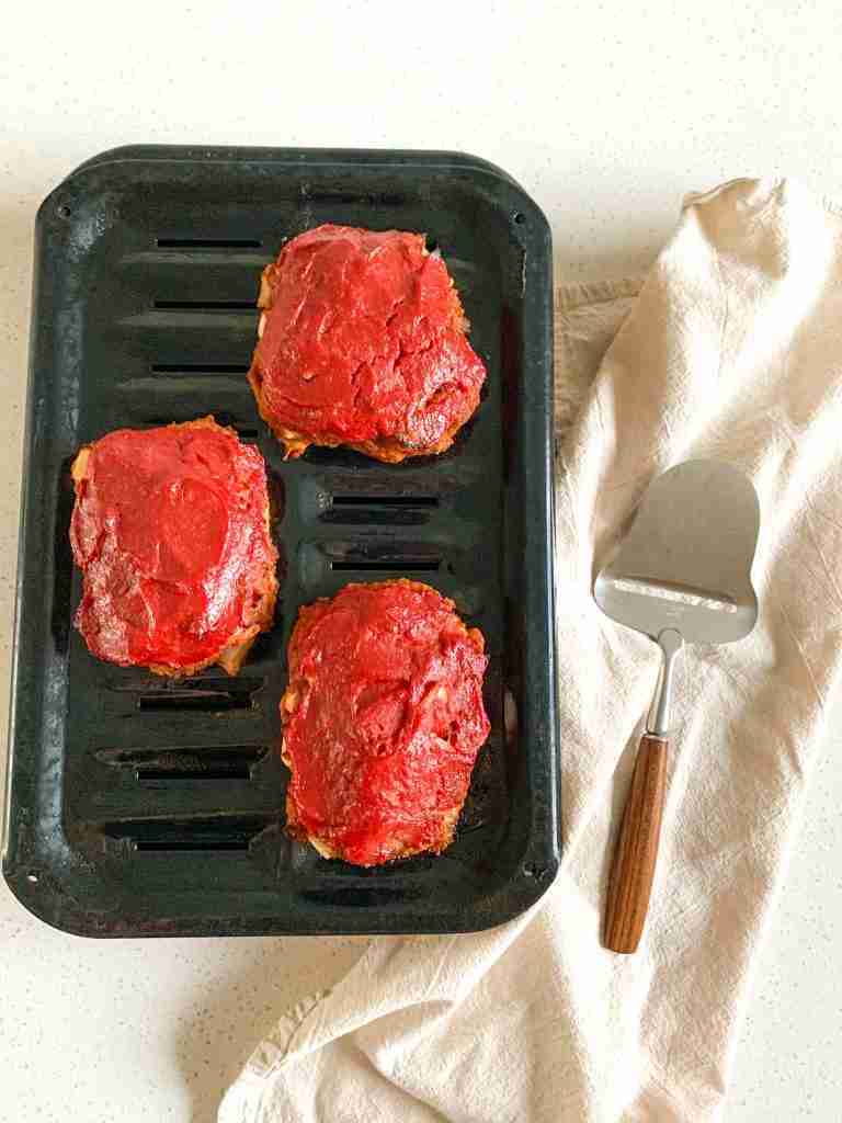 freshly cooked mini meatloaves
