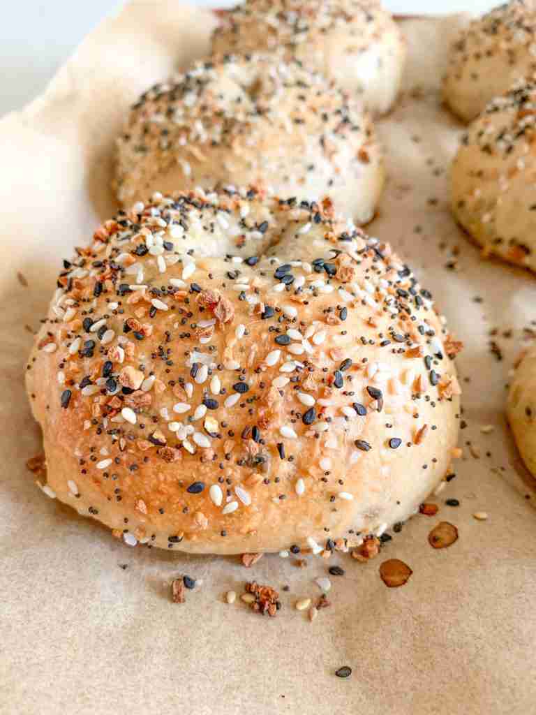 freshly baked sourdough everything bagels