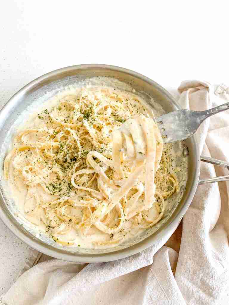 freshly cooked better than olive garden alfredo sauce