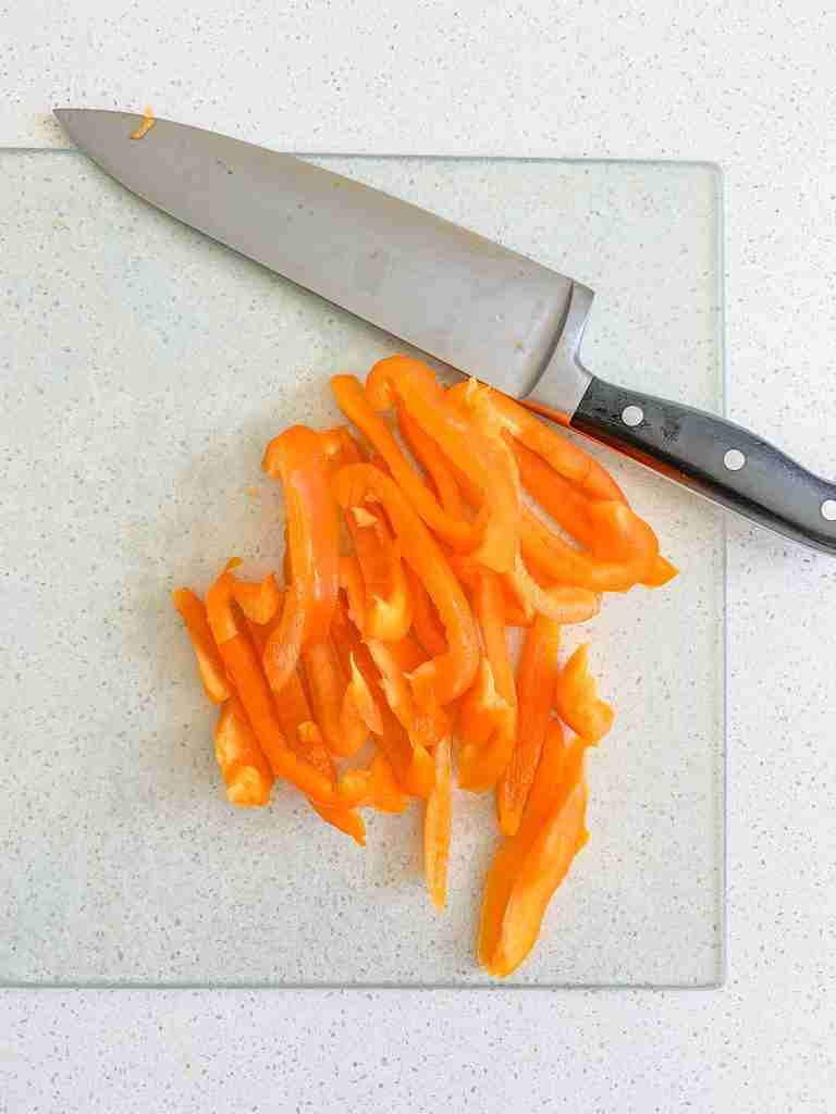 bell pepper cut up for chicken shawarma sheet pan dinner