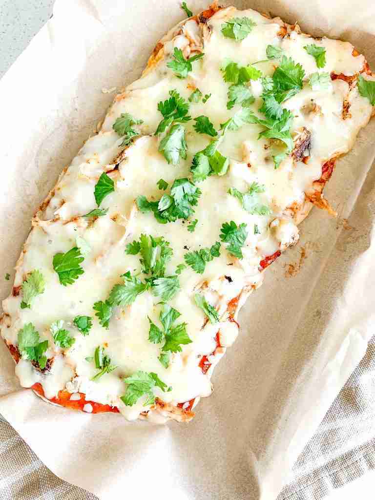 freshly cooked bbq chicken flatbread pizza