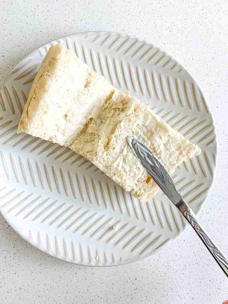 bread spread with mayo