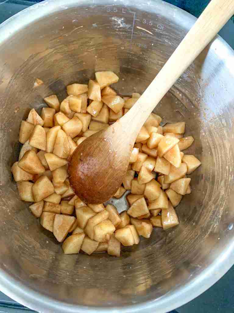 thickening apple turnover filling on the stove
