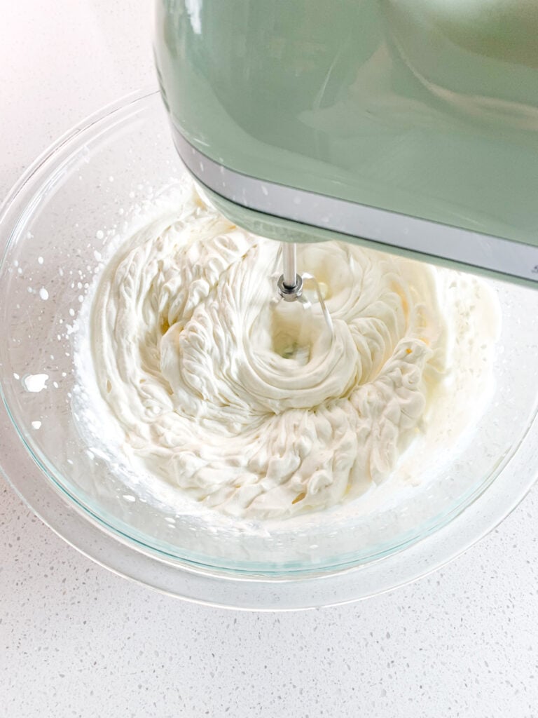 whipping heavy whipping cream