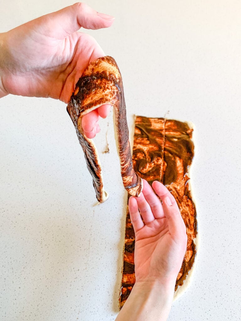 shaping mini king cakes