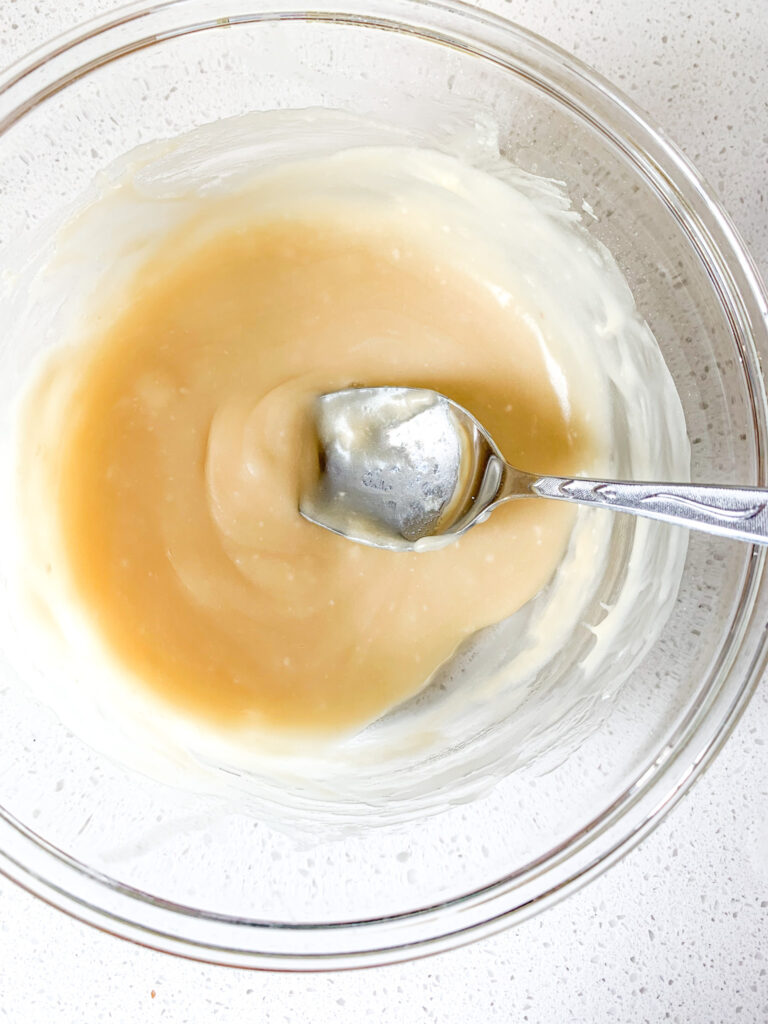 mixed buttercream glaze for king cakes