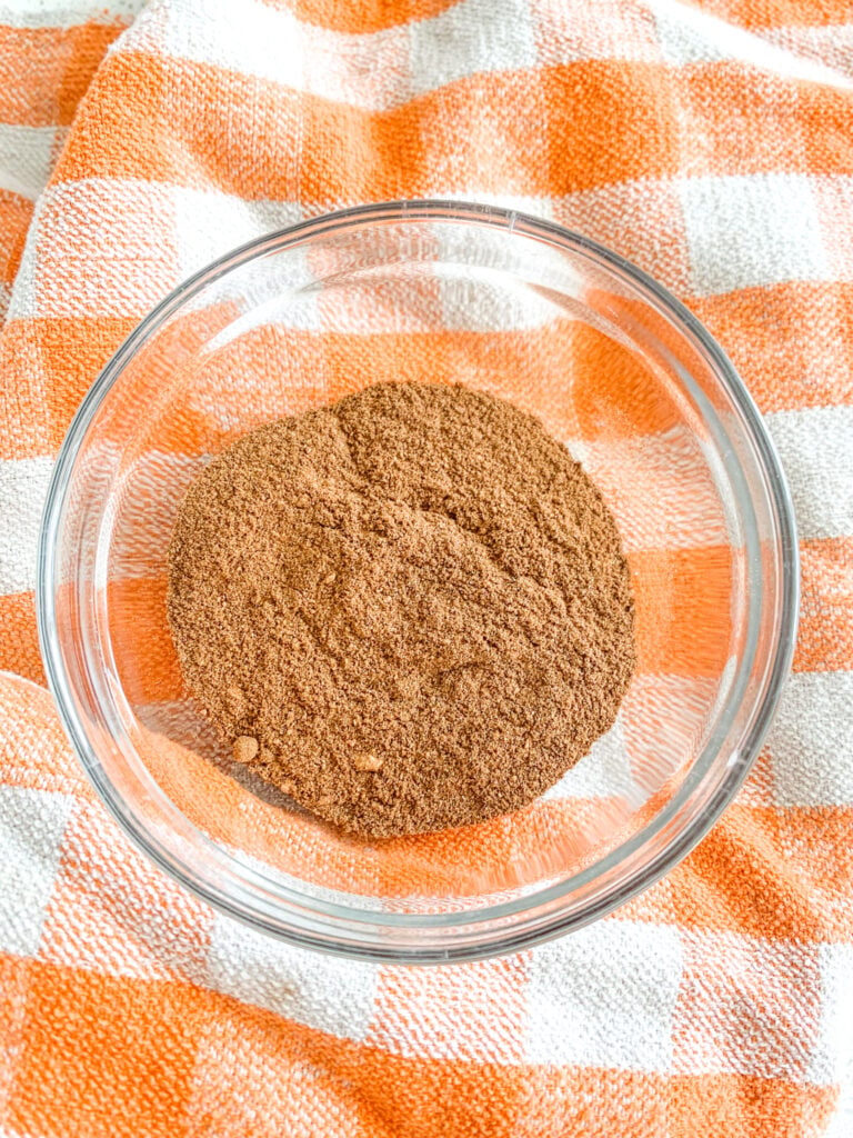 freshly mixed homemade pumpkin spice blend